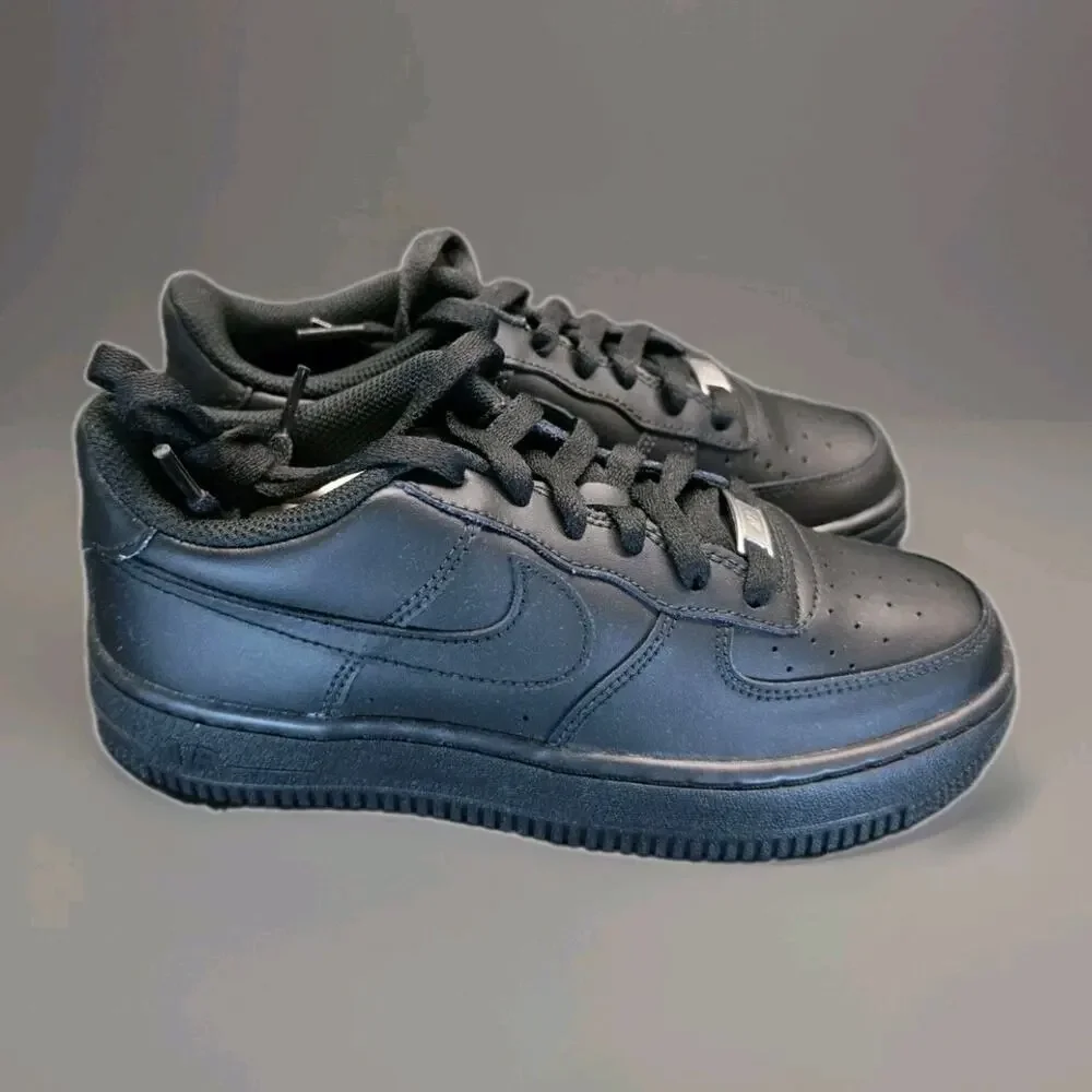 Size 4.5 (GS) - Nike Air Force 1 LE Low Triple Black